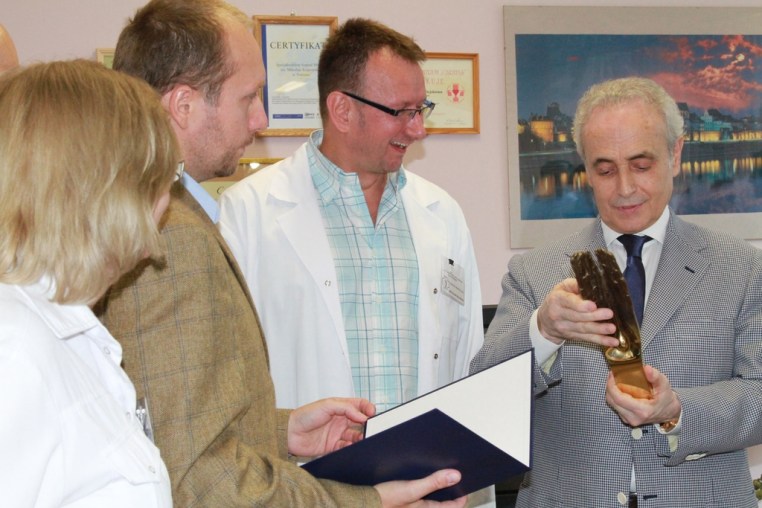 Jose Carreras z wizytą na Oddziale Hematologii w Toruniu
